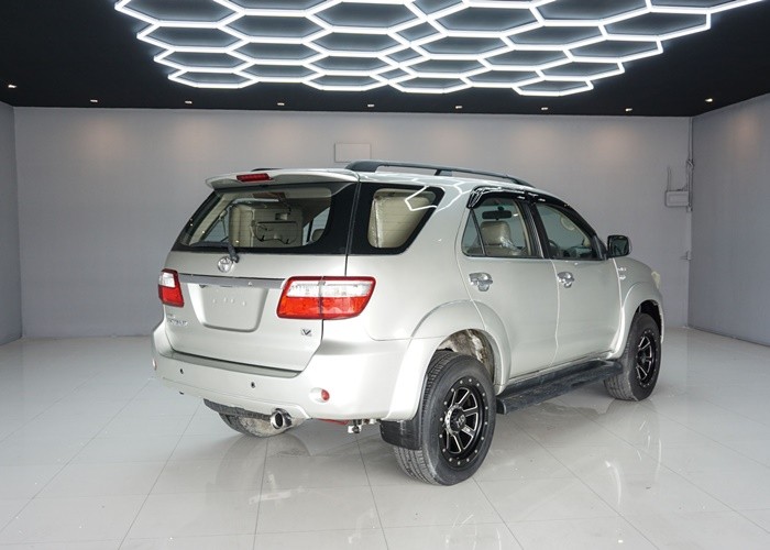 Used 5
                    TOYOTA
                     for Sale Image
