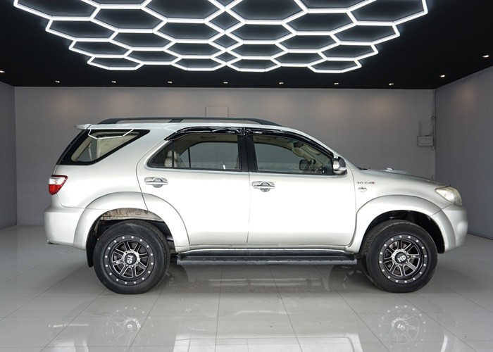 Used 5
                    TOYOTA
                     for Sale Image