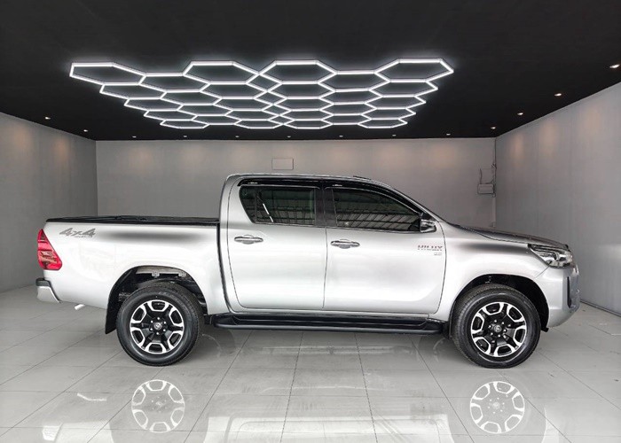 Used 4
                    TOYOTA
                     for Sale Image