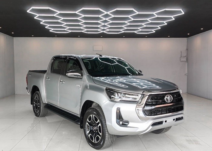Used 4
                    TOYOTA
                     for Sale Image
