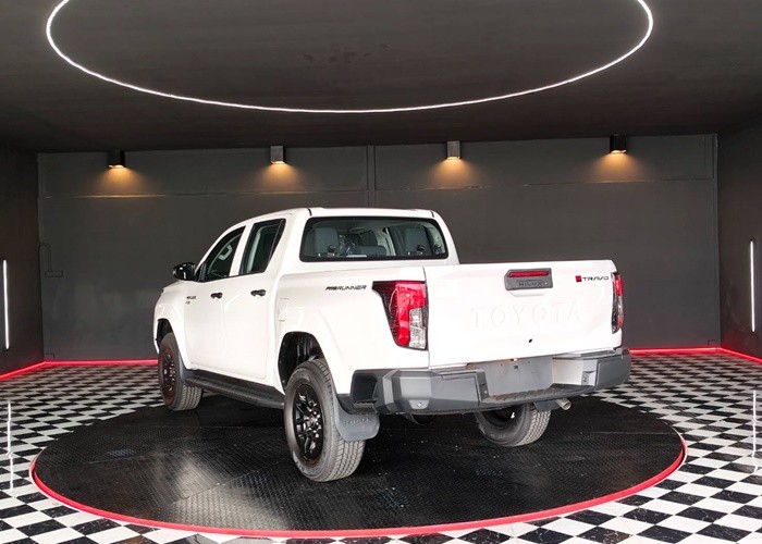 Used 4
                    TOYOTA
                     for Sale Image