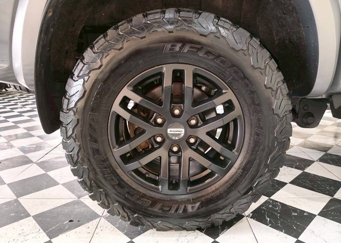 Used 9
                    FORD
                     for Sale Image