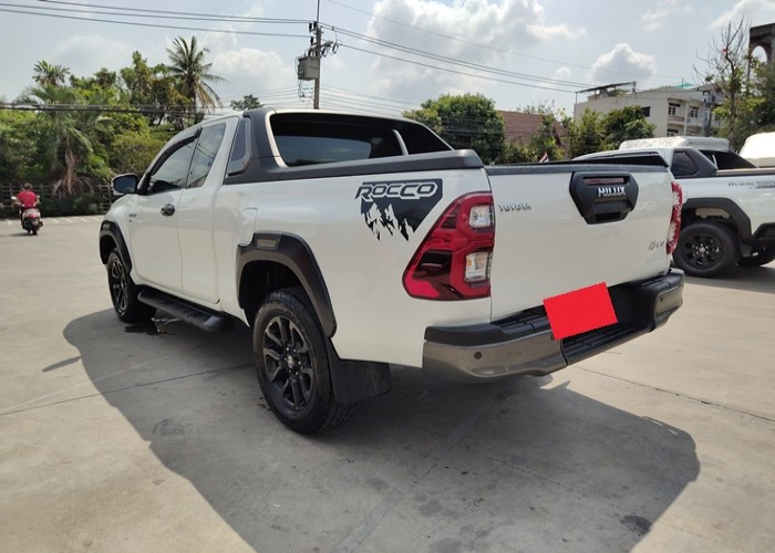 Used 12
                    TOYOTA
                     for Sale Image