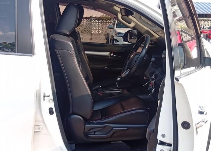 Used 12
                    TOYOTA
                     for Sale Image