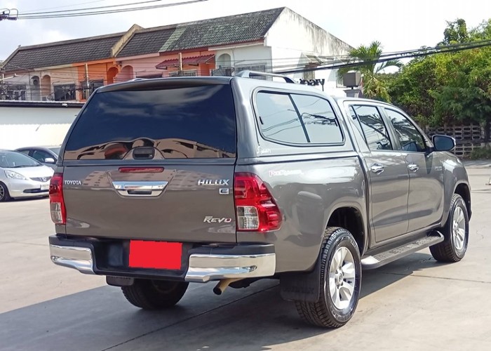 Used 8
                    TOYOTA
                     for Sale Image