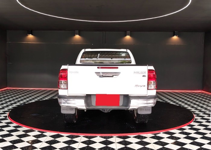 Used 7
                    TOYOTA
                     for Sale Image