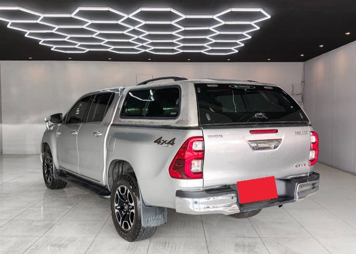 Used 12
                    TOYOTA
                     for Sale Image