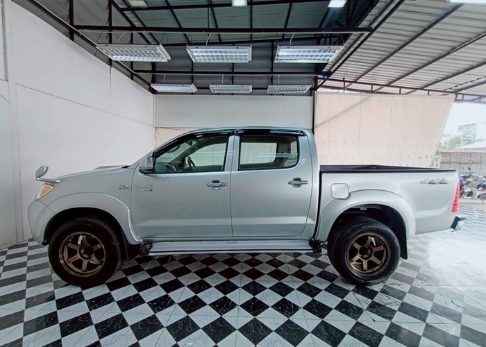 Used 8
                    TOYOTA
                     for Sale Image