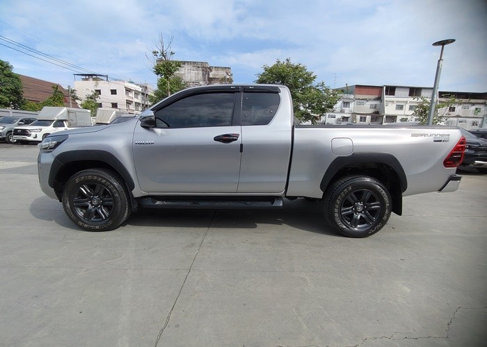 Used 8
                    TOYOTA
                     for Sale Image