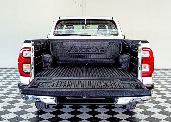 Used 8
                    TOYOTA
                     for Sale Image