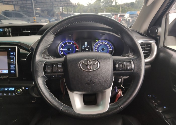 Used 8
                    TOYOTA
                     for Sale Image