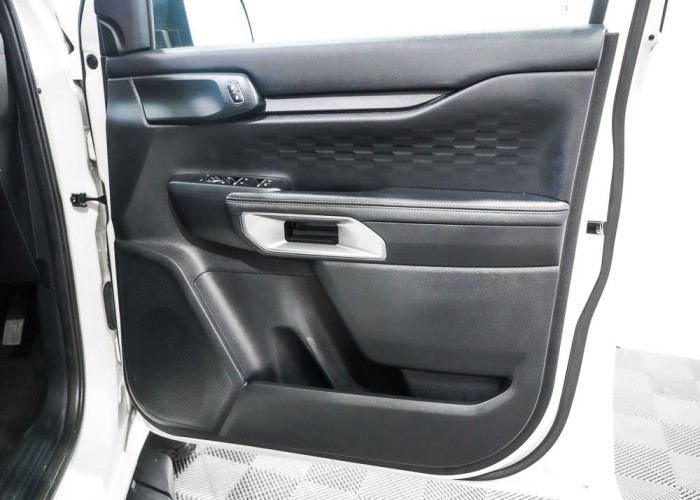 Used 6
                    FORD
                     for Sale Image