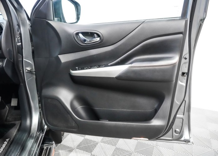 Used 8
                    NISSAN
                     for Sale Image