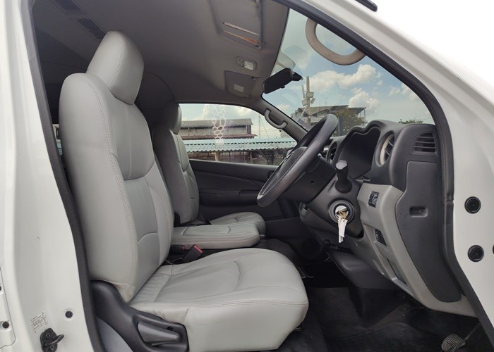 Used 4
                    NISSAN
                     for Sale Image
