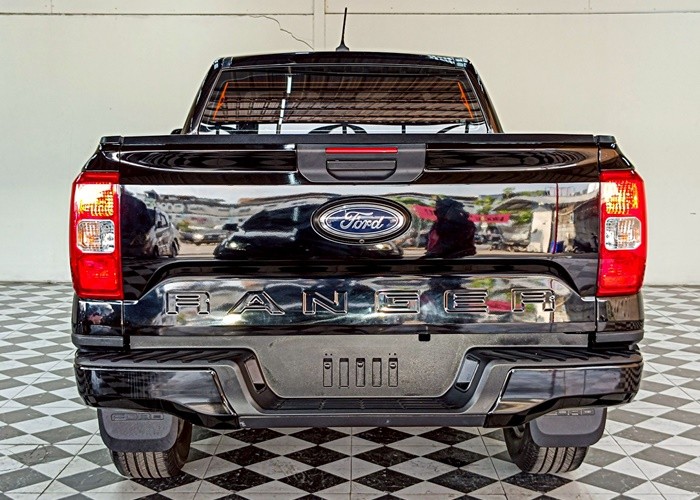 Used 6
                    FORD
                     for Sale Image