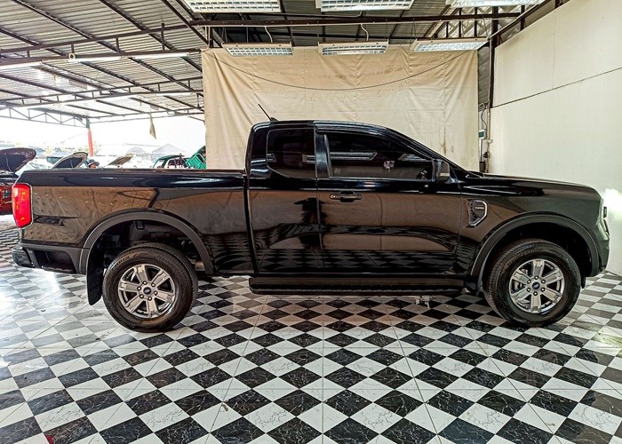 Used 6
                    FORD
                     for Sale Image