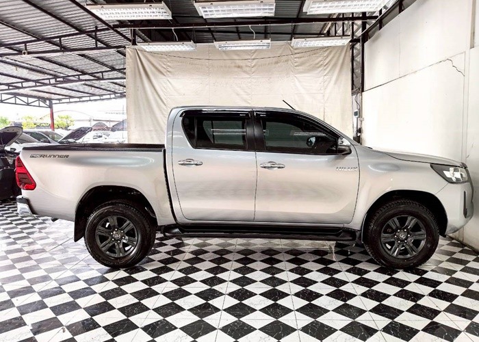 Used 9
                    TOYOTA
                     for Sale Image