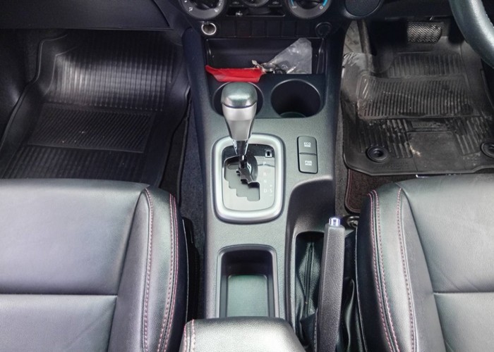 Used 8
                    TOYOTA
                     for Sale Image