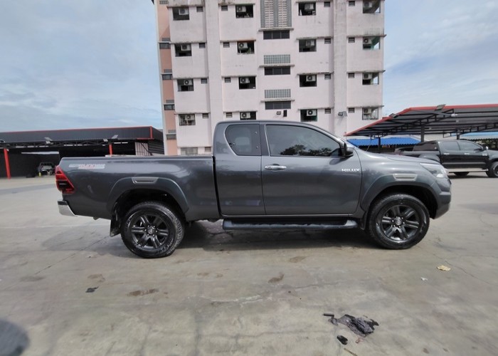 Used 5
                    TOYOTA
                     for Sale Image
