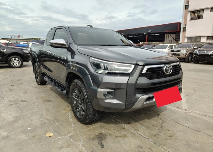 Used 5
                    TOYOTA
                     for Sale Image