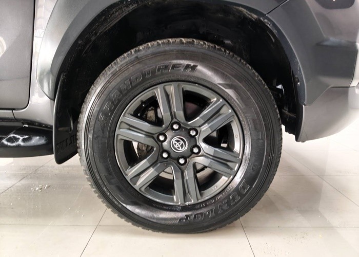 Used 5
                    TOYOTA
                     for Sale Image