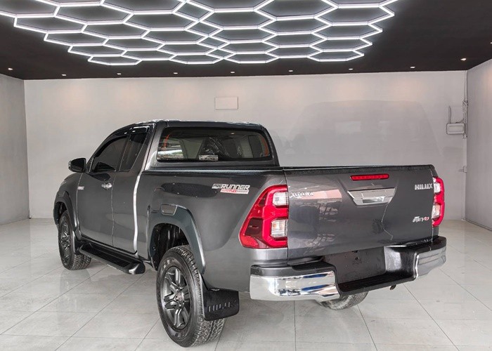Used 5
                    TOYOTA
                     for Sale Image