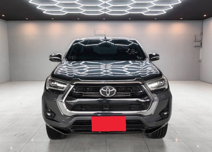 Used 8
                    TOYOTA
                     for Sale Image