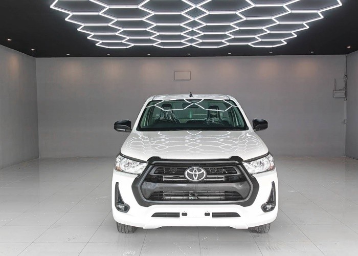 Used 6
                    TOYOTA
                     for Sale Image