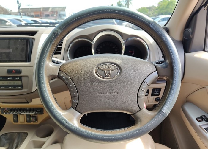 Used 5
                    TOYOTA
                     for Sale Image