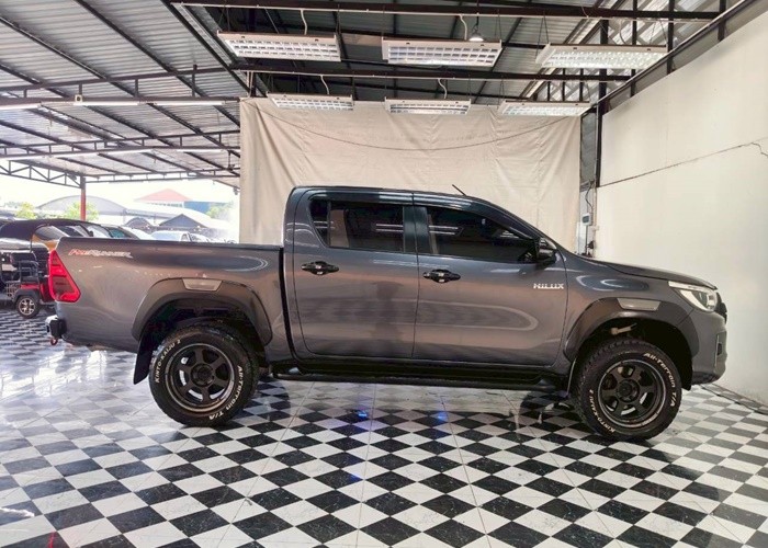 Used 3
                    TOYOTA
                     for Sale Image