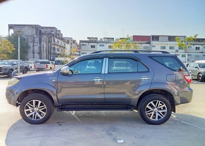 Used 5
                    TOYOTA
                     for Sale Image