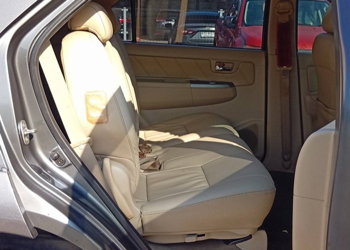 Used 5
                    TOYOTA
                     for Sale Image