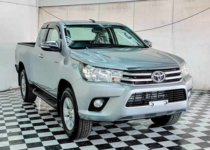 Used 12
                    TOYOTA
                     for Sale Image