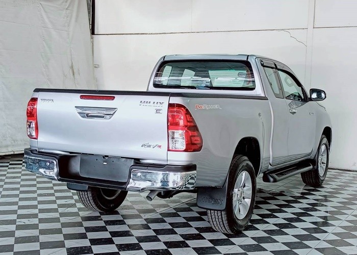 Used 12
                    TOYOTA
                     for Sale Image