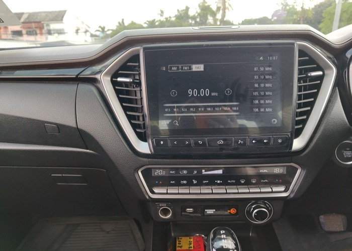 Used 10
                    ISUZU
                     for Sale Image