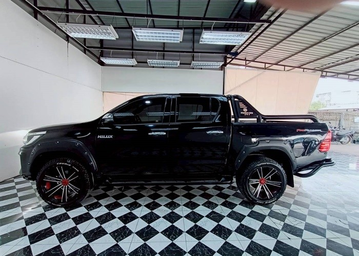 Used 5
                    TOYOTA
                     for Sale Image