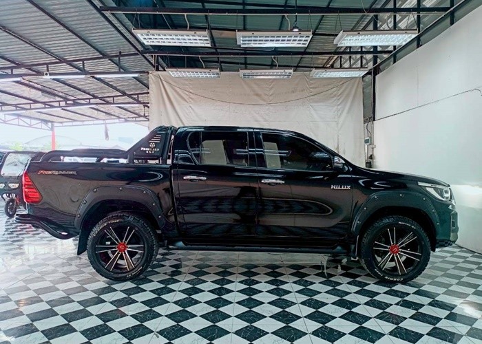 Used 5
                    TOYOTA
                     for Sale Image