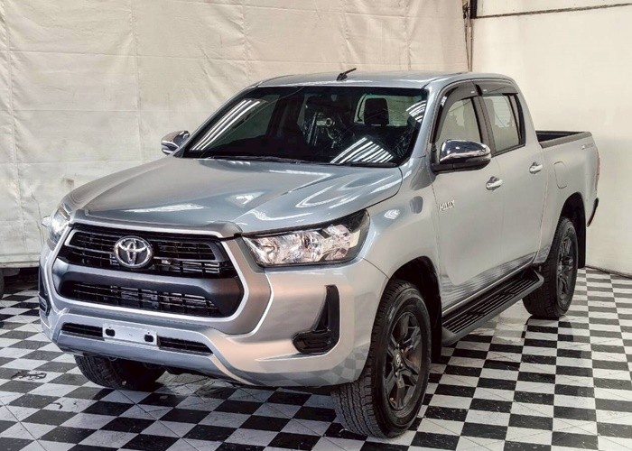 Used 9
                     TOYOTA
                     
                     for Sale