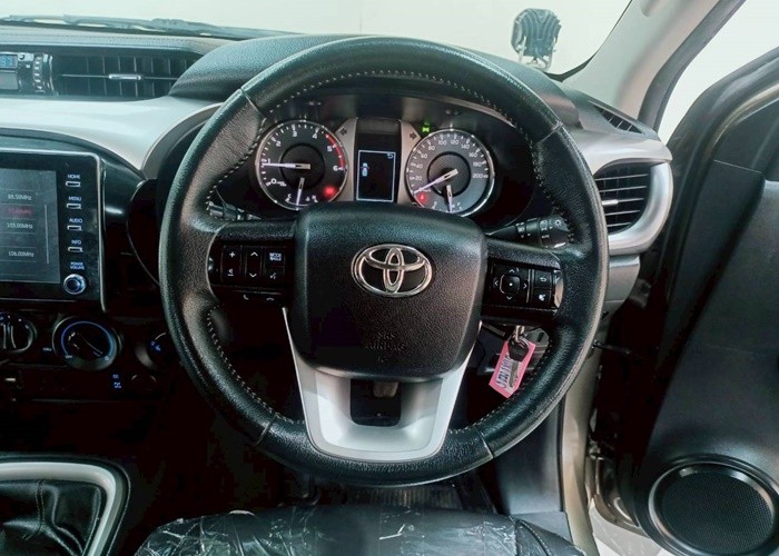 Used 12
                    TOYOTA
                     for Sale Image