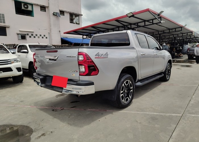Used 5
                    TOYOTA
                     for Sale Image