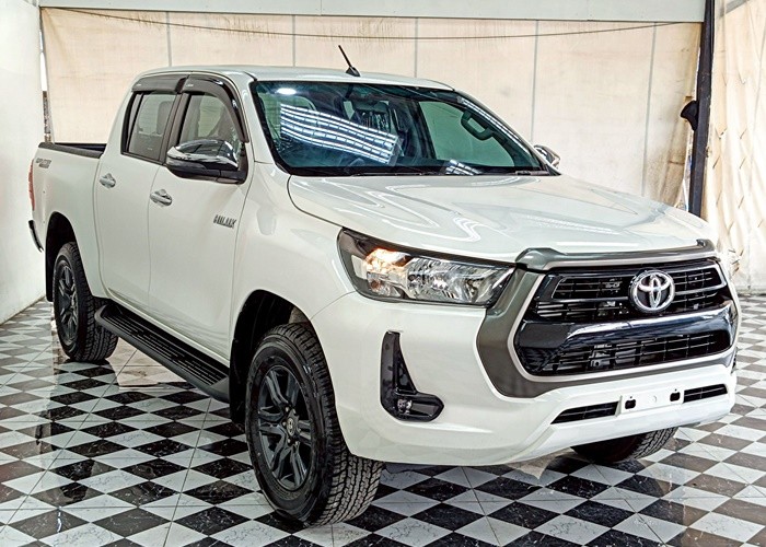 Used 6
                    TOYOTA
                     for Sale Image