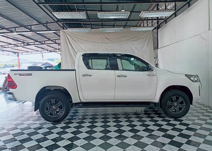 Used 6
                    TOYOTA
                     for Sale Image