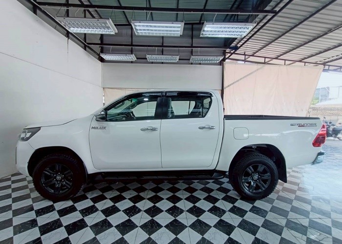 Used 6
                    TOYOTA
                     for Sale Image