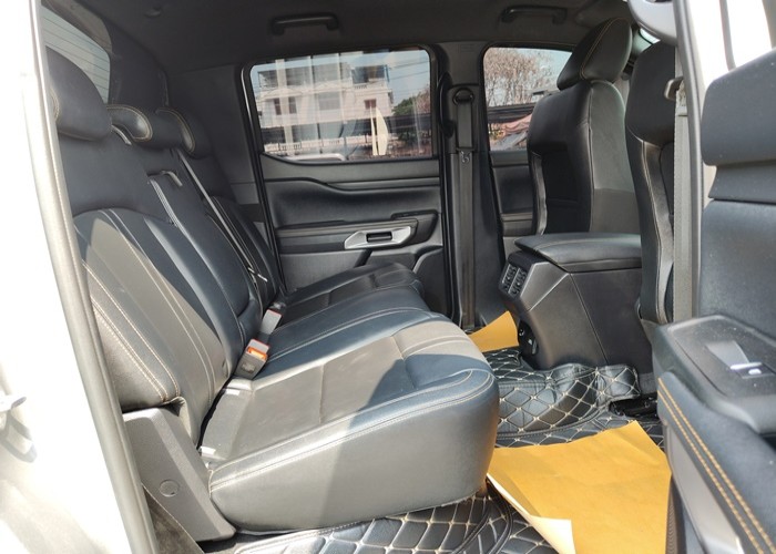 Used 10
                    FORD
                     for Sale Image