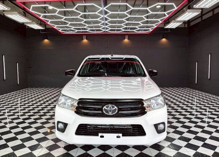 Used 7
                    TOYOTA
                     for Sale Image