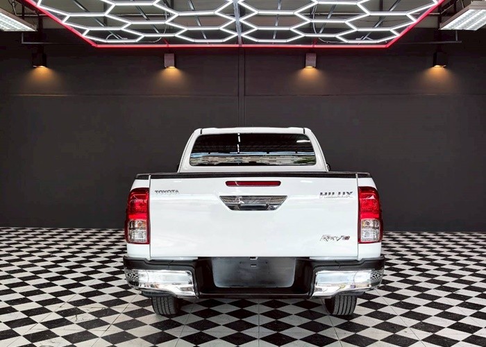 Used 7
                    TOYOTA
                     for Sale Image