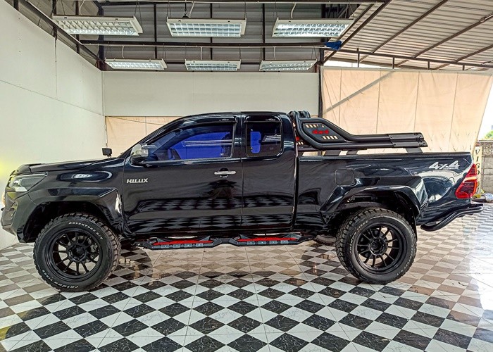 Used 11
                    TOYOTA
                     for Sale Image