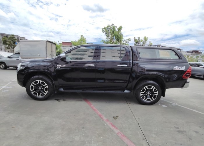 Used 8
                    TOYOTA
                     for Sale Image