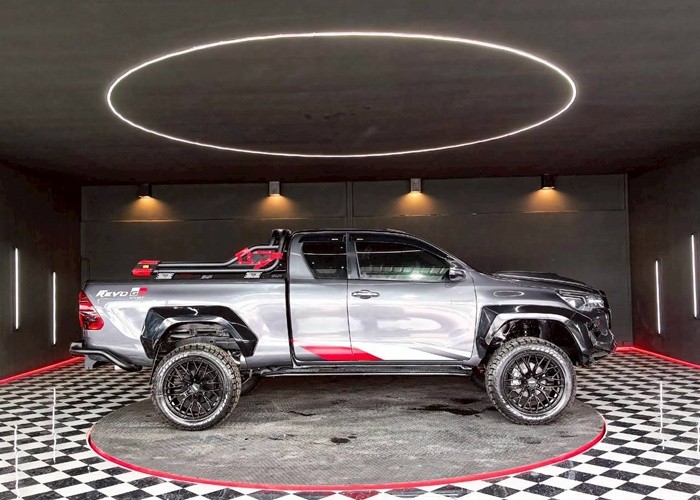 Used 7
                    TOYOTA
                     for Sale Image