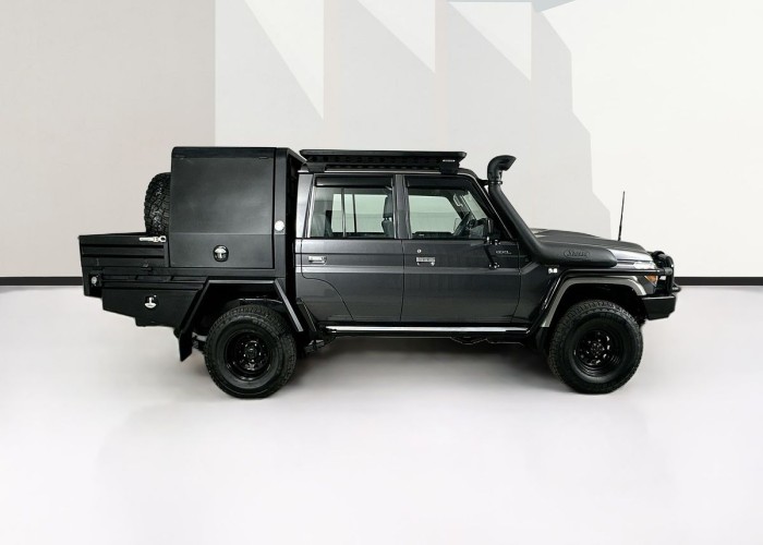 Used 1
                    TOYOTA
                     for Sale Image